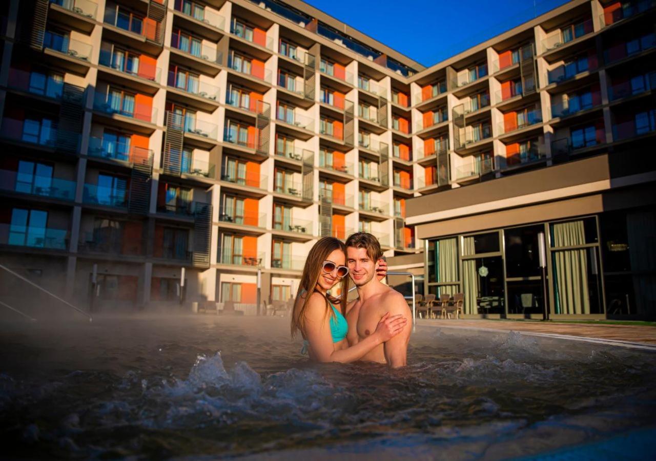 Hotel Akvamarin Bešeňová Exterior foto